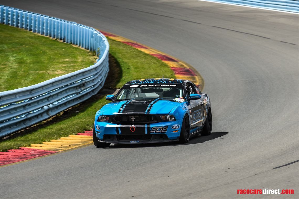 2012-ford-mustang-boss-302r1-multimatic-motor