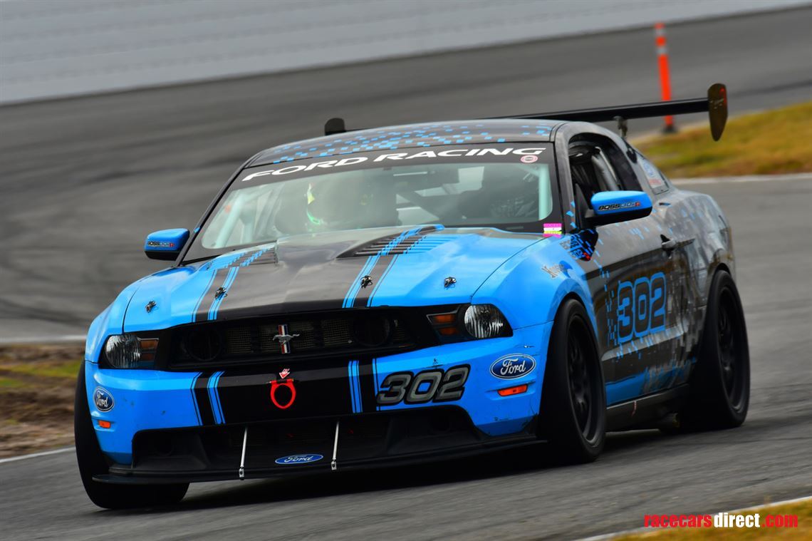 2012-ford-mustang-boss-302r1-multimatic-motor