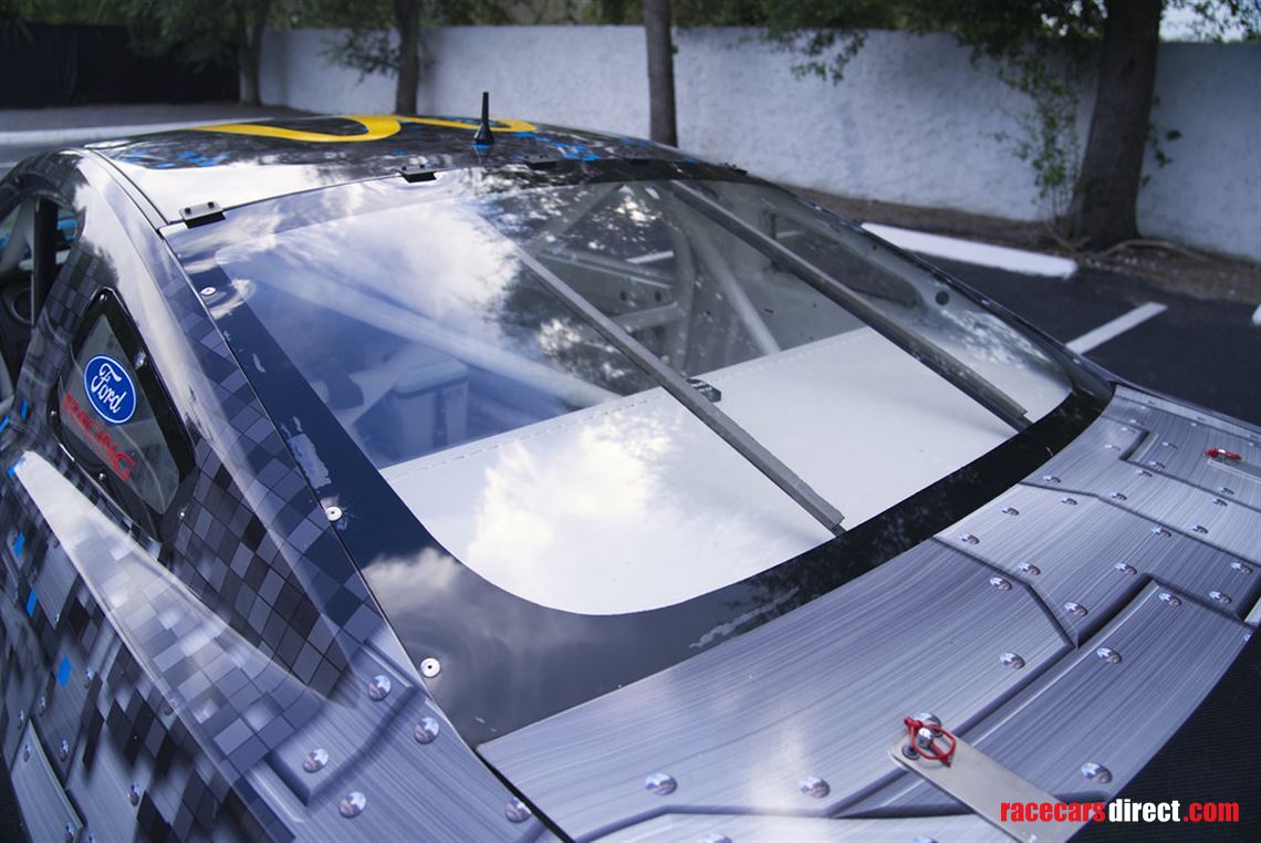 2012-ford-mustang-boss-302r1-multimatic-motor