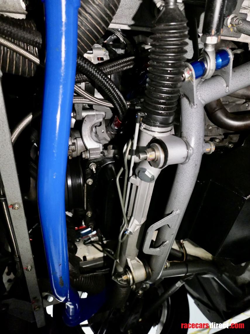 2012-ford-mustang-boss-302r1-multimatic-motor