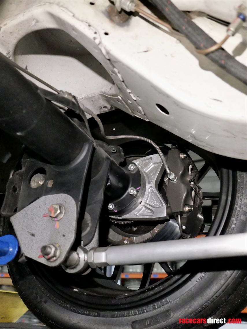 2012-ford-mustang-boss-302r1-multimatic-motor