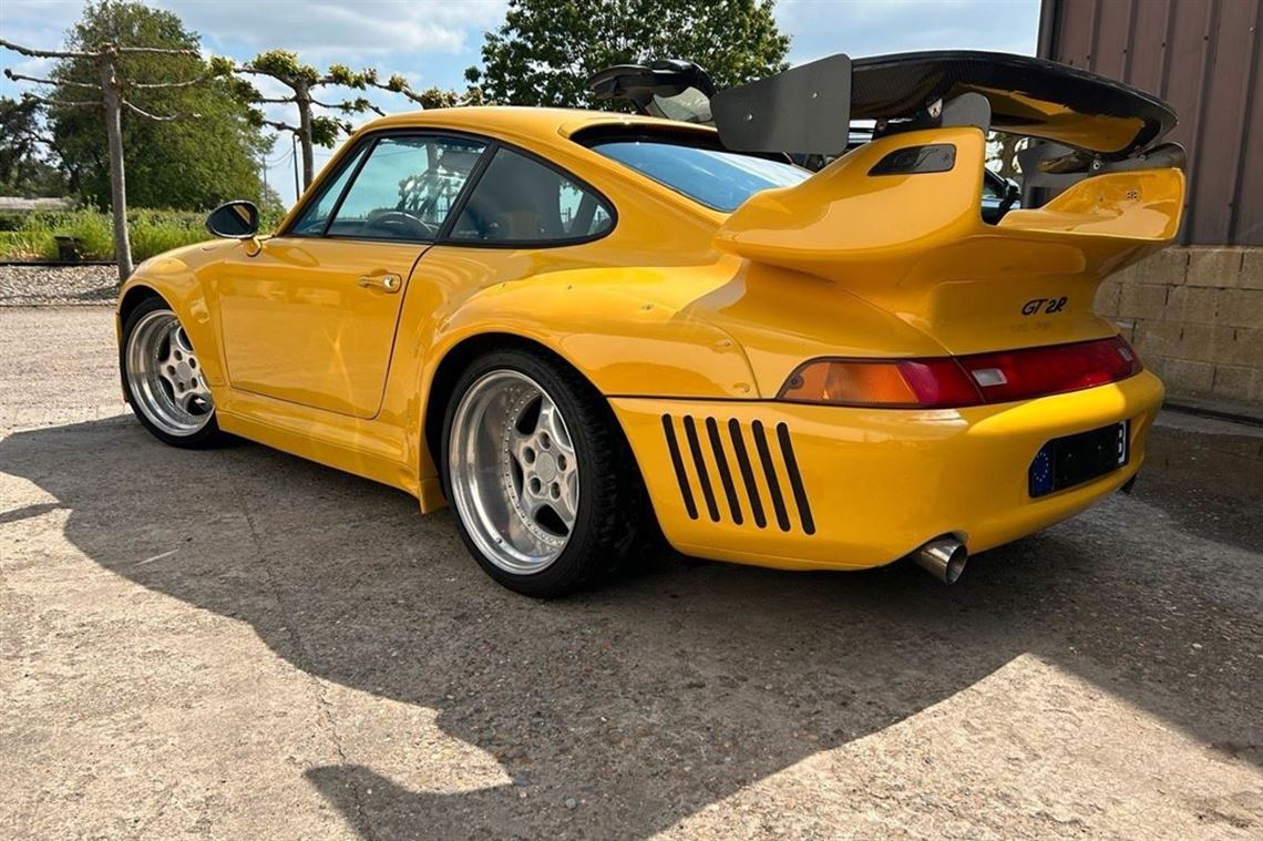 porsche-911-993-gt2-evo-r-recreation