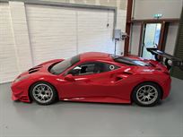 ferrari-488-challenge