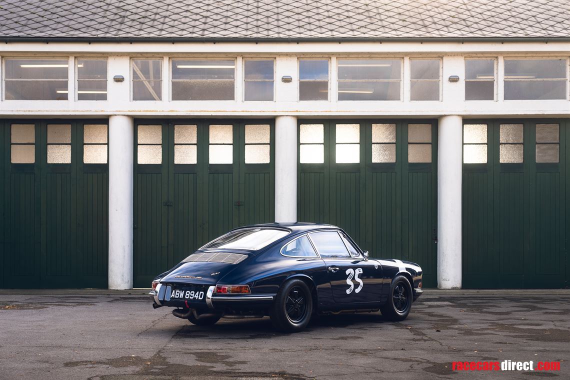 1965-porsche-911-race-car