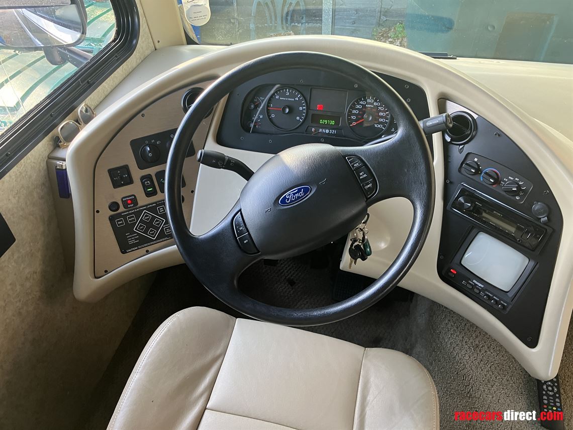 38-ft-coachman-miranda-motorhome-29k-one-owne