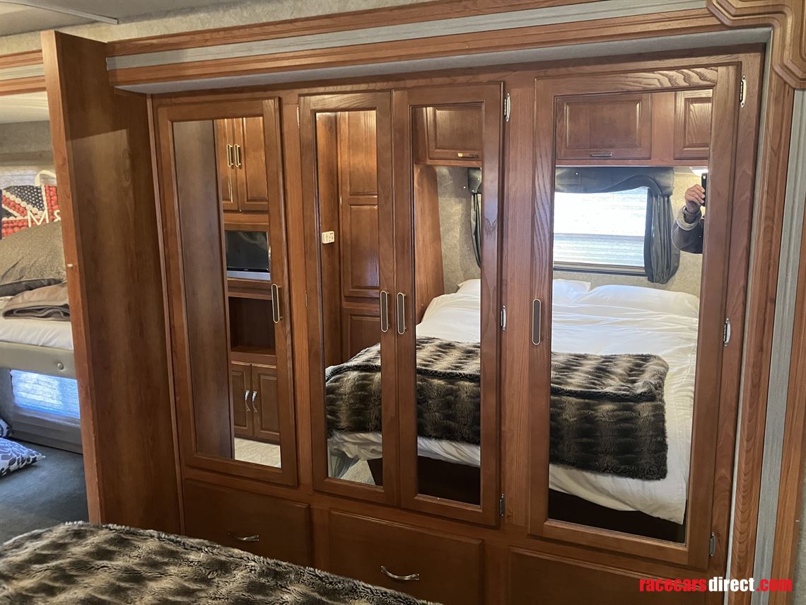 38-ft-coachman-miranda-motorhome-29k-one-owne