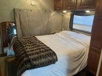38-ft-coachman-miranda-motorhome-29k-one-owne