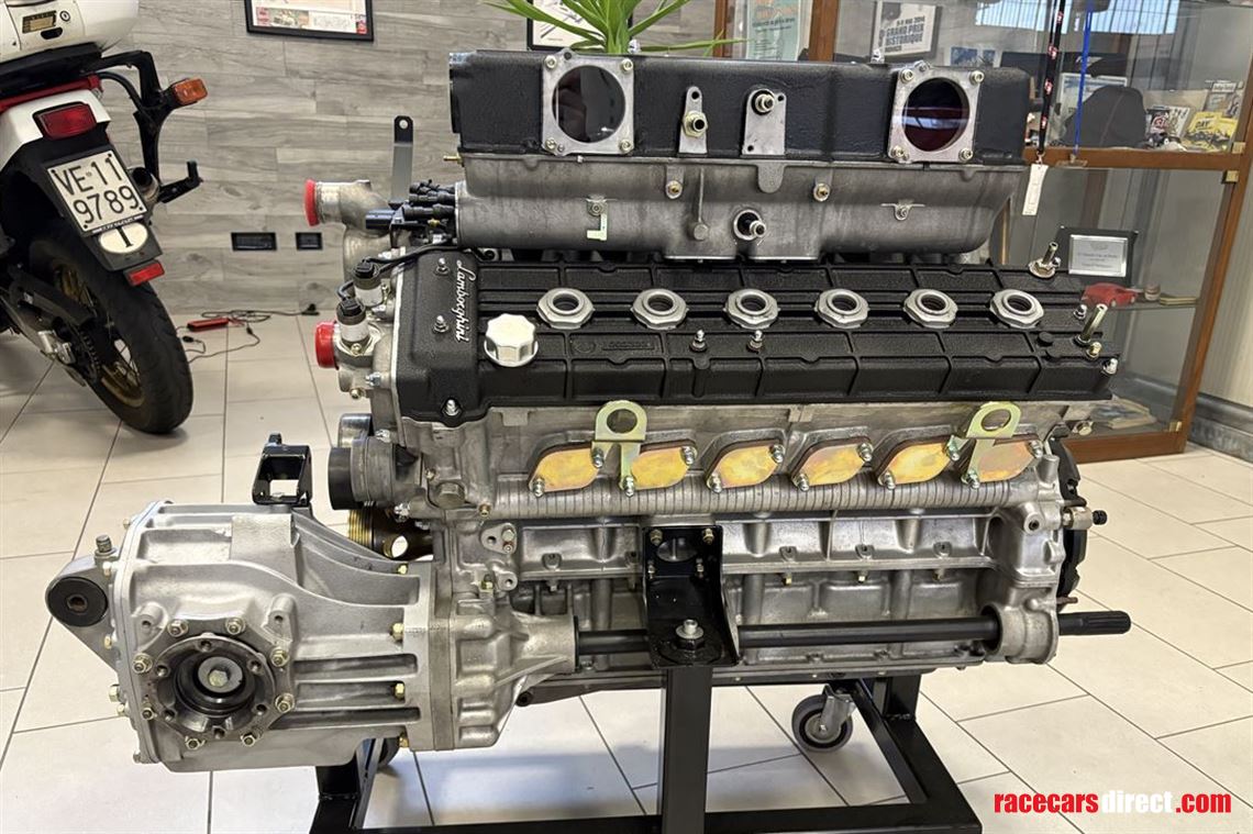lamborghini-murcielago-engine
