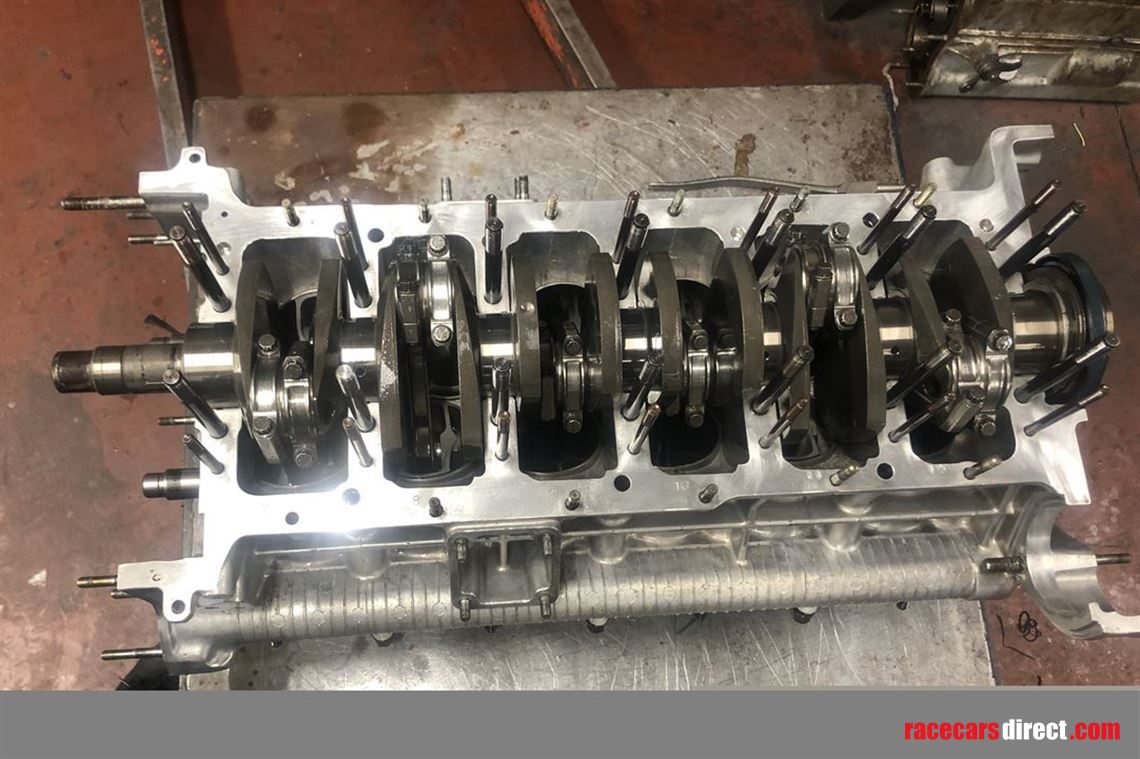 lamborghini-murcielago-engine