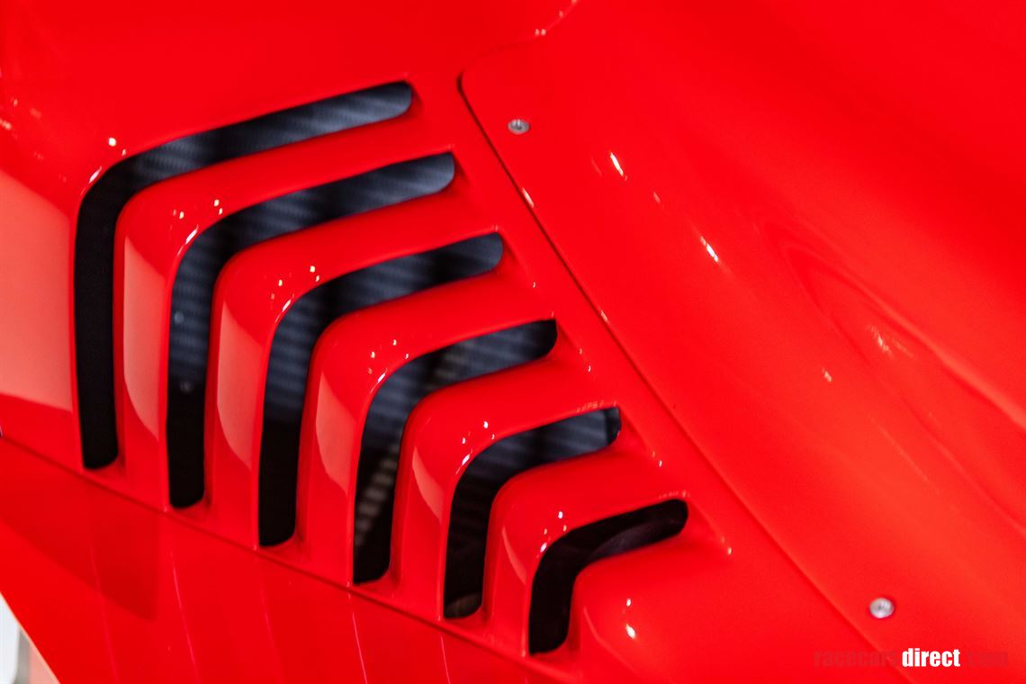 sold-lola-a1gp-autogp---screaming-v8-track-we