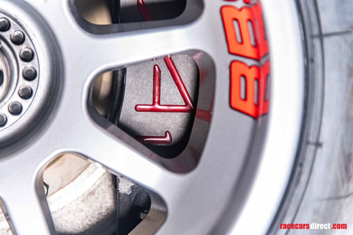 sold-lola-a1gp-autogp---screaming-v8-track-we