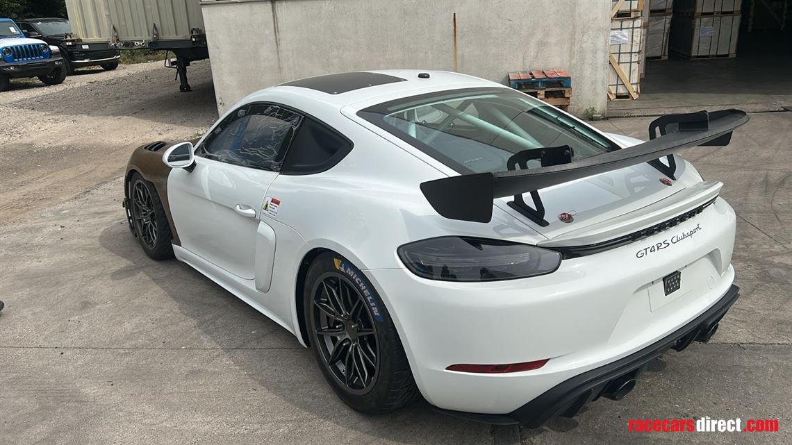 porsche-gt4-rs-clubsport