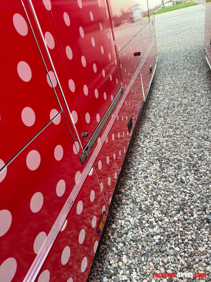 schuler---gt-and-touring-cars-race-trailer