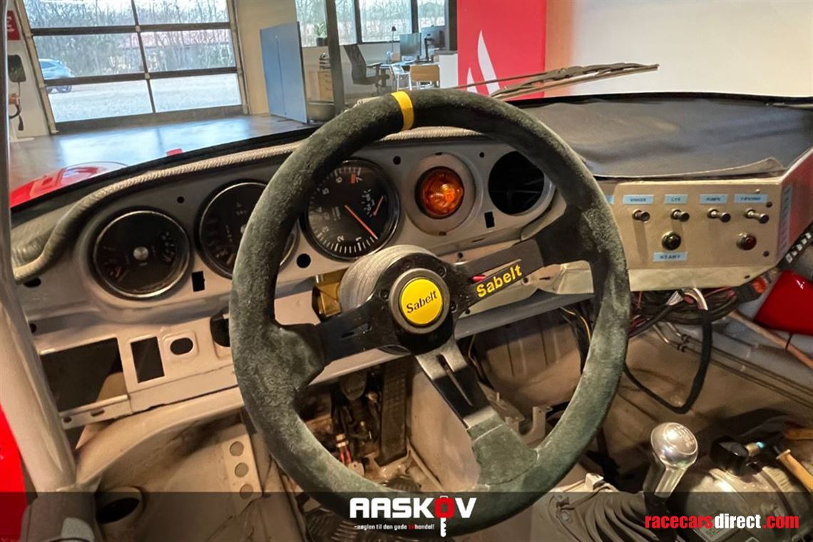 porsche-964993-gt2-rsr