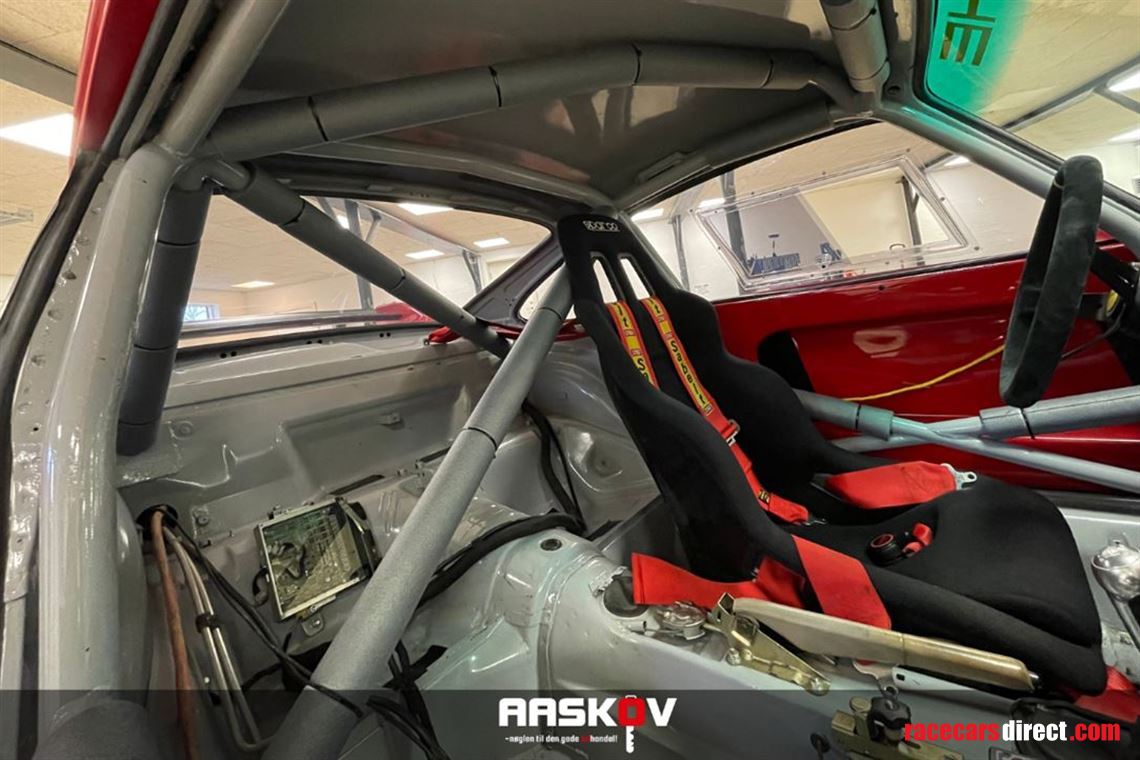 porsche-964993-gt2-rsr