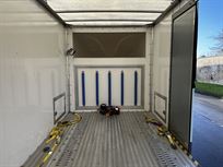 fully-enclosed-car-transporter-2020-mercedes