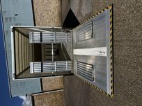 fully-enclosed-car-transporter-2020-mercedes