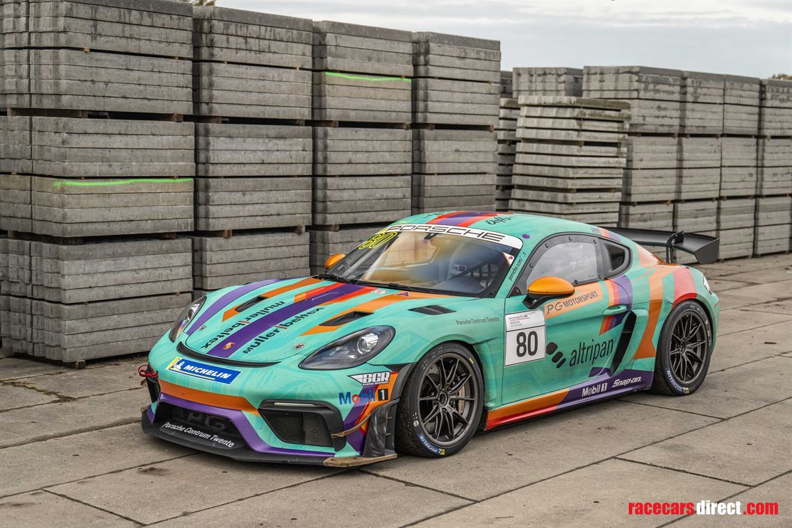 porsche-cayman-718-gt4-rs