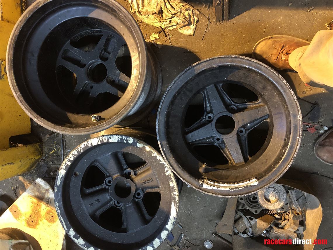 three-lonesome-wheels---brabham-chevron