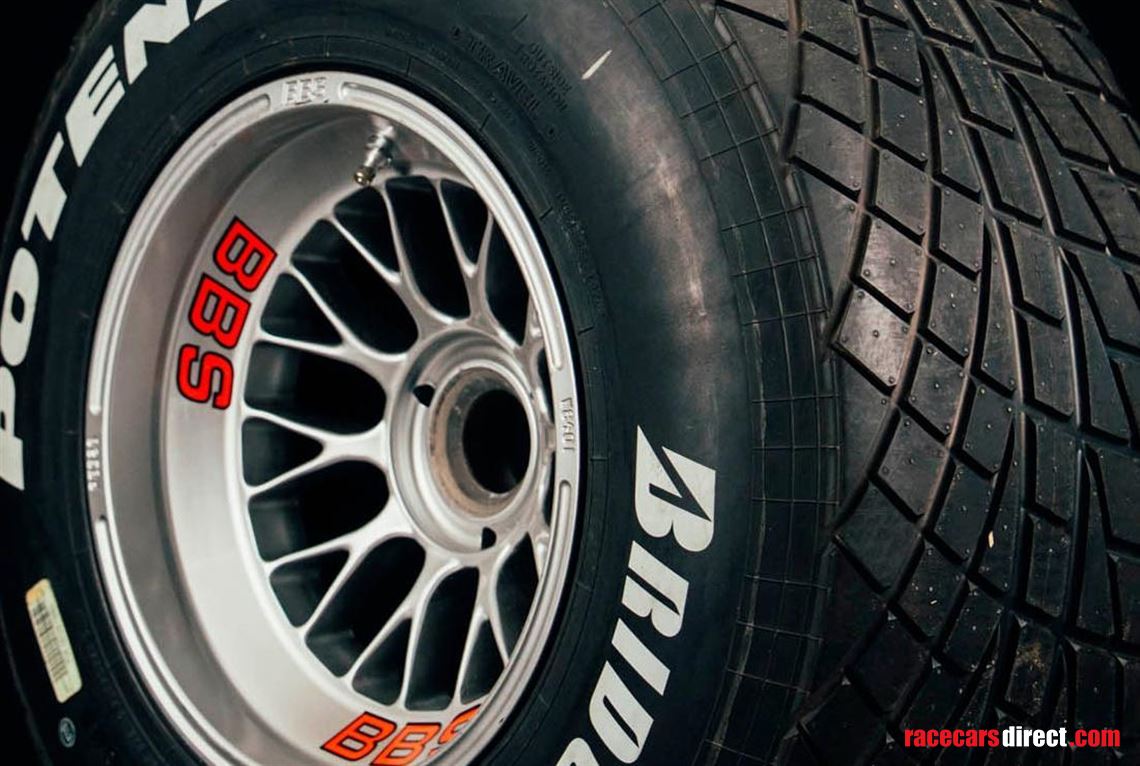 ferrari-f1-wheel-rain-tyre