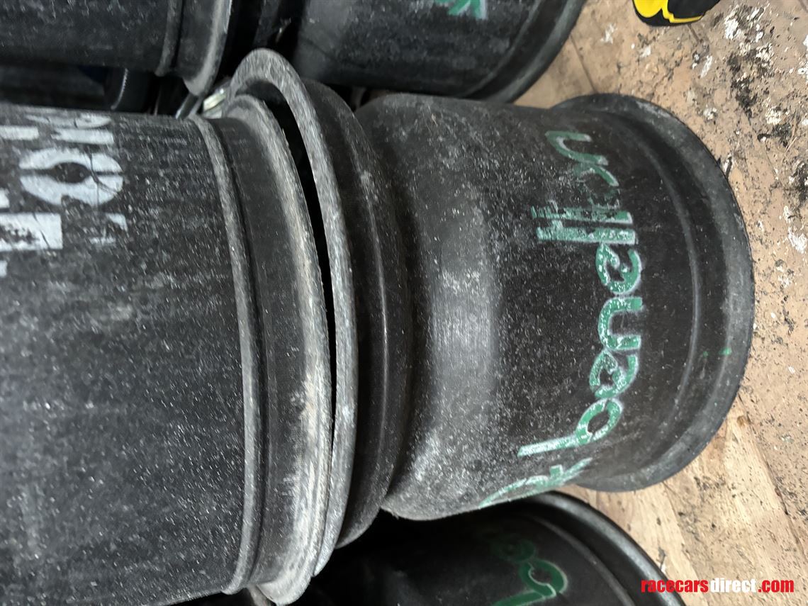 benetton-formulaa-type-b-magnesium-f1-wheels
