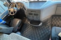 double-deck-racetrailer-with-daf-xf440-and-13