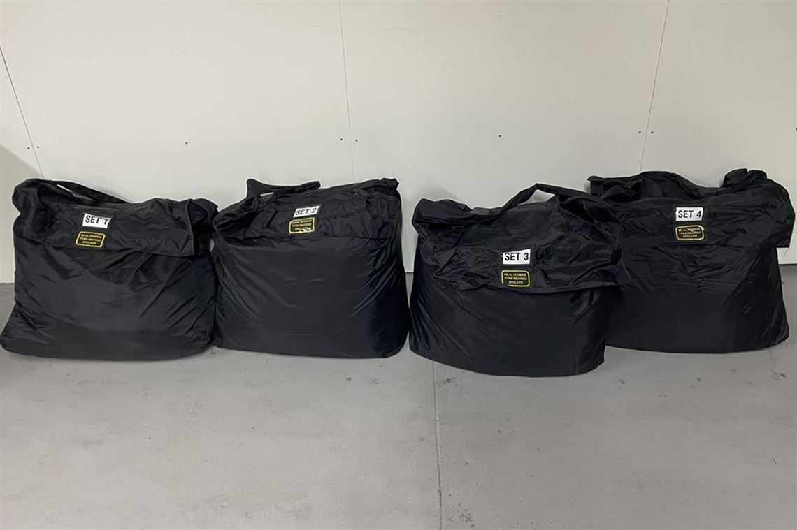 elms-endurance-pit-paddock-garage-equipment