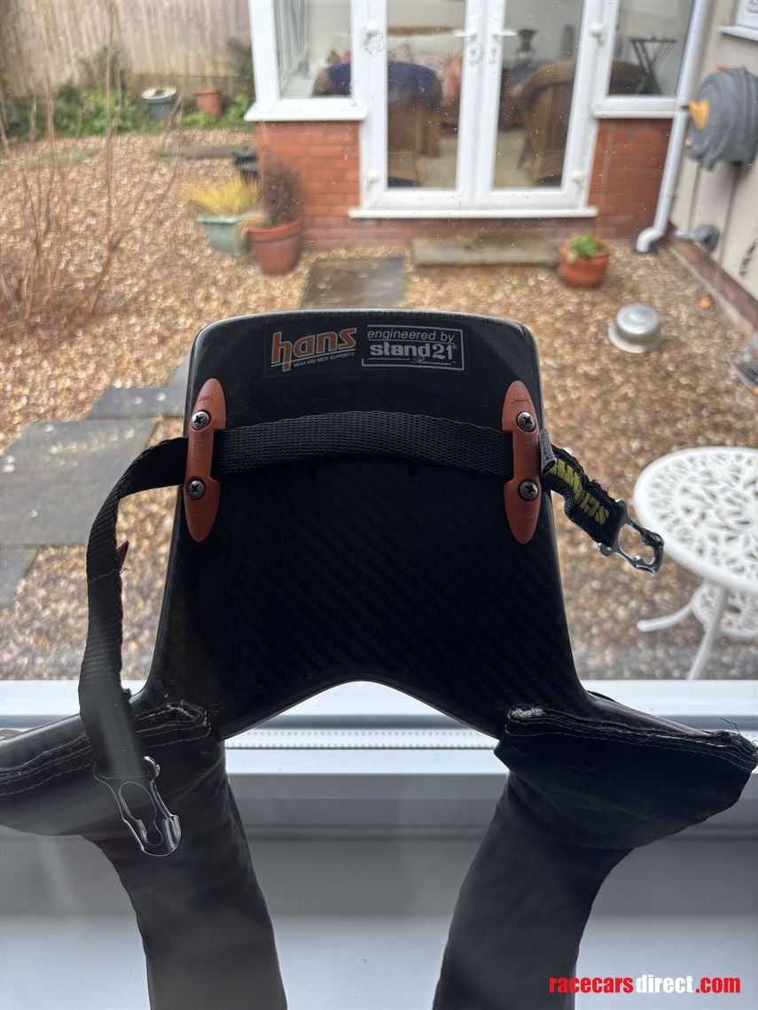 stand21-carbon-hans---medium-20---fia-8858-20