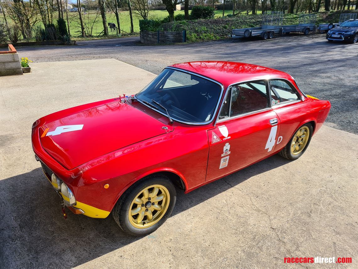 1974-alfa-romeo-2000-gtv-race-car-rhd