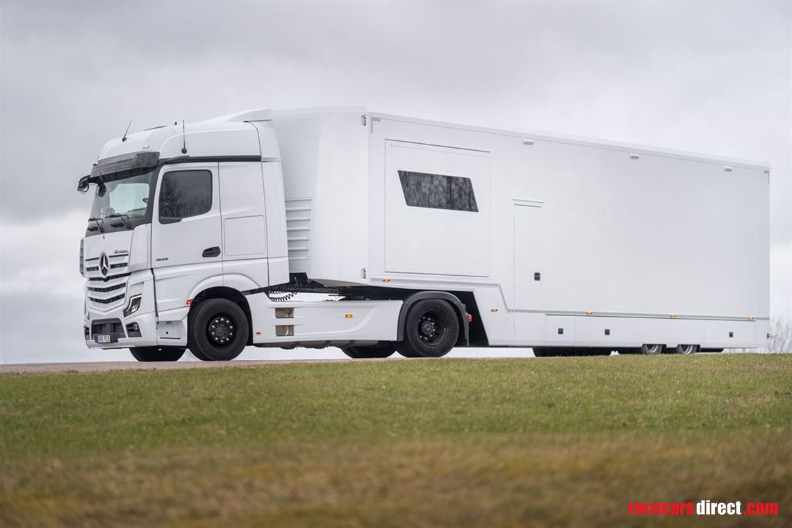 pro-series-race-trailer-by-stella-works