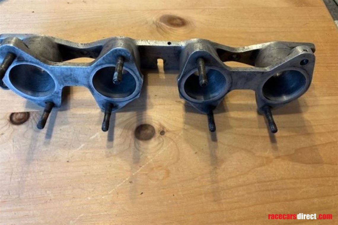 weber-carburettor-manifold