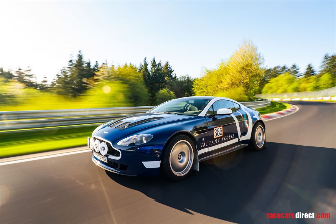 aston-martin-v8-vantage---clubsport