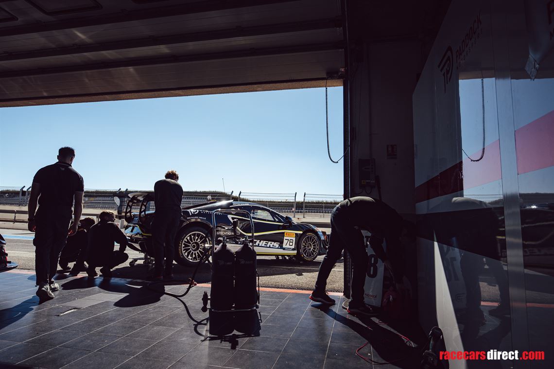 mclaren-trophy-artura-evo