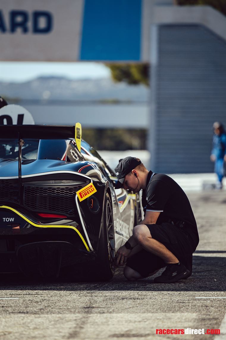 mclaren-trophy-artura-evo