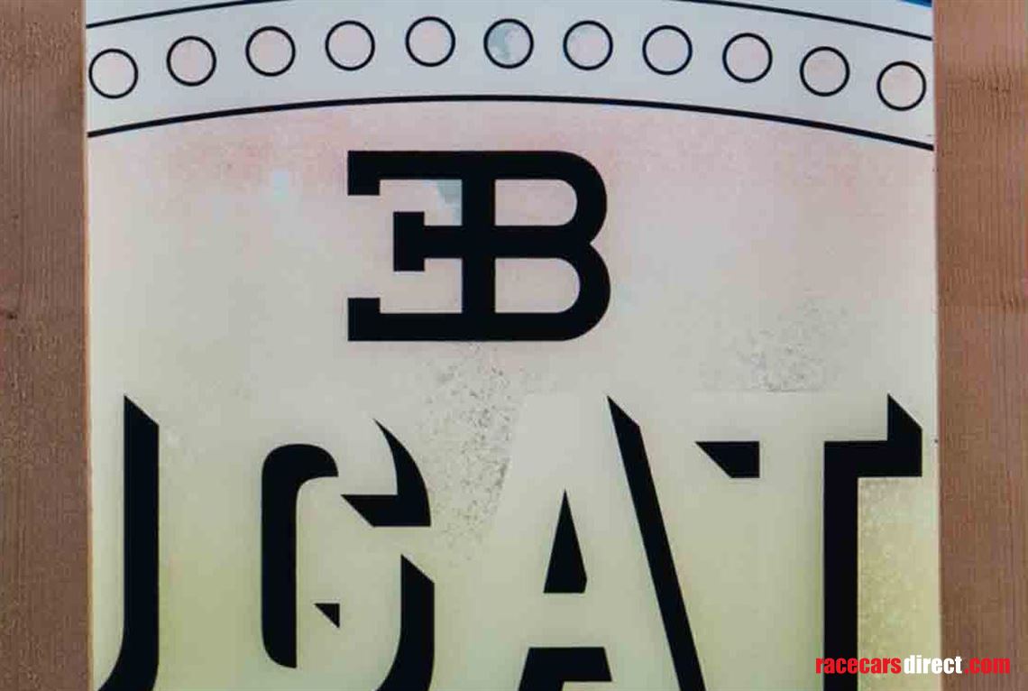 bugatti-illuminated-sign