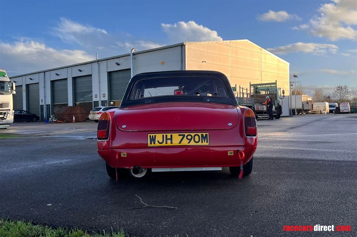 1974-mgb-race-car-1950cc
