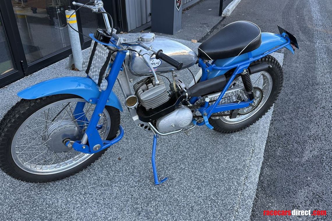 greeves-trails-bike-1963-road-registered