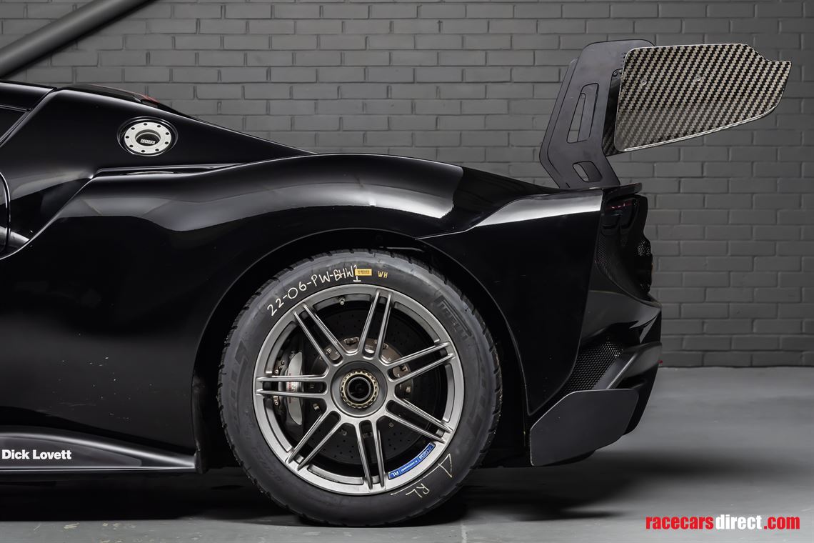 ferrari-296-challenge-car