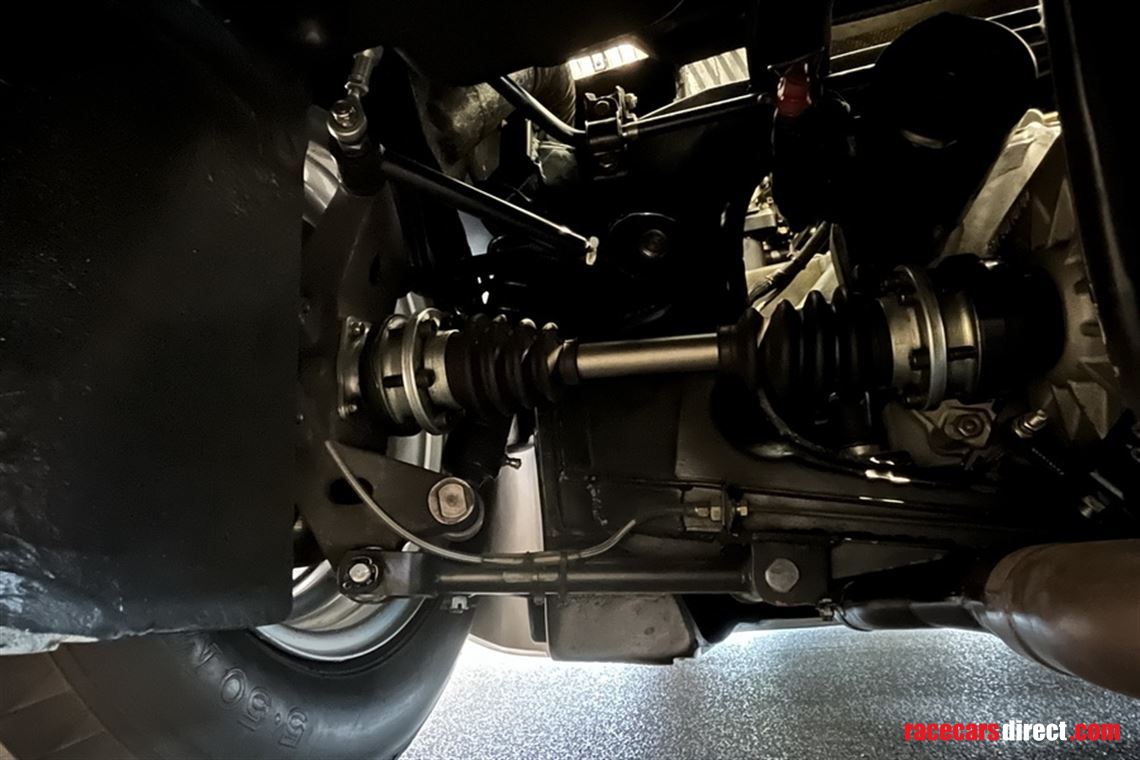 porsche-904-carrera-gts-by-duel-motorsport