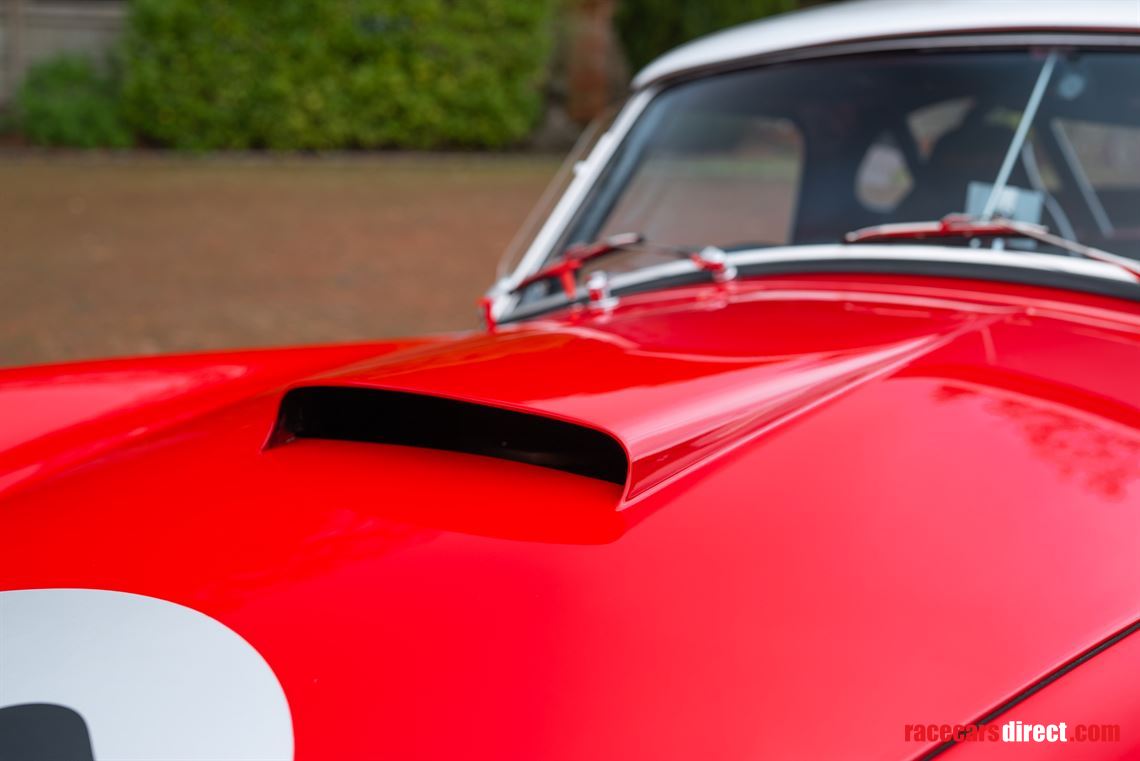 ac-cobra-289-fia-race-car