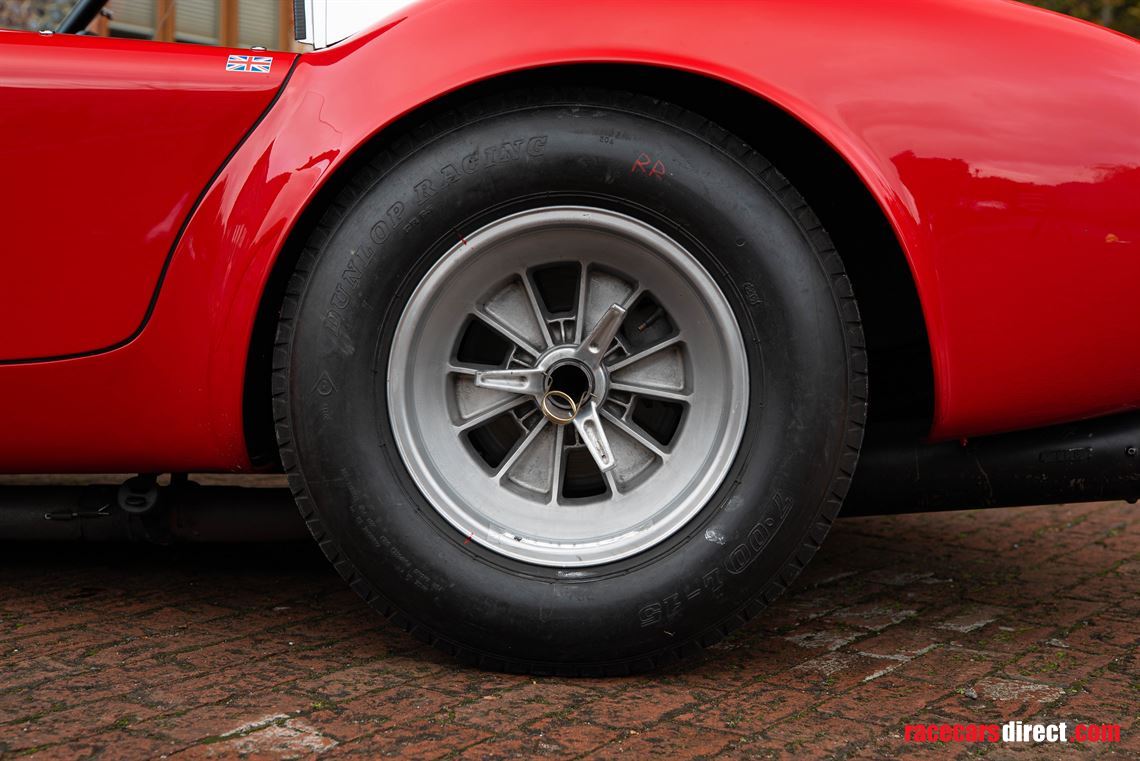 ac-cobra-289-fia-race-car