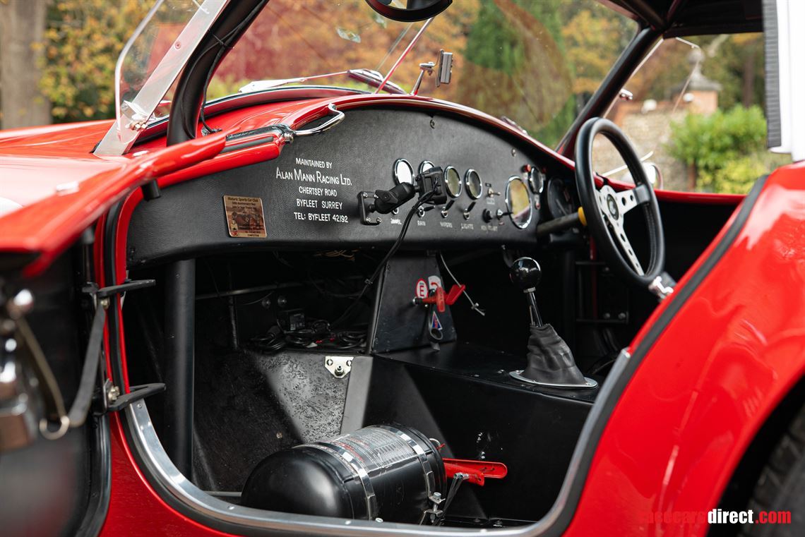 ac-cobra-289-fia-race-car