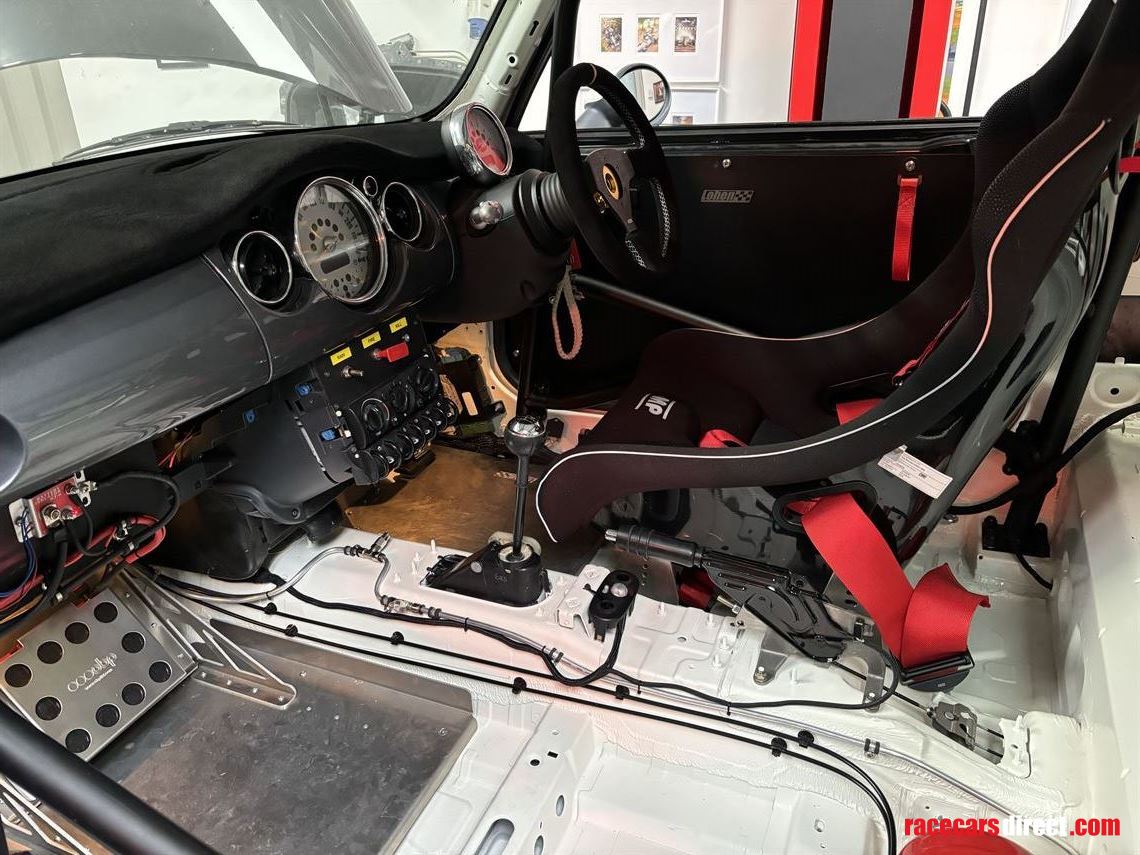 mini-cooper-r50-junior-mini-challenge