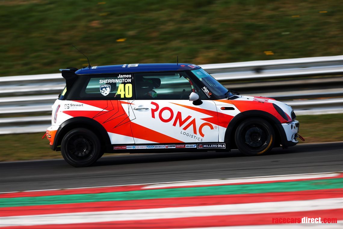 mini-challenge-cooper-trophy-spec