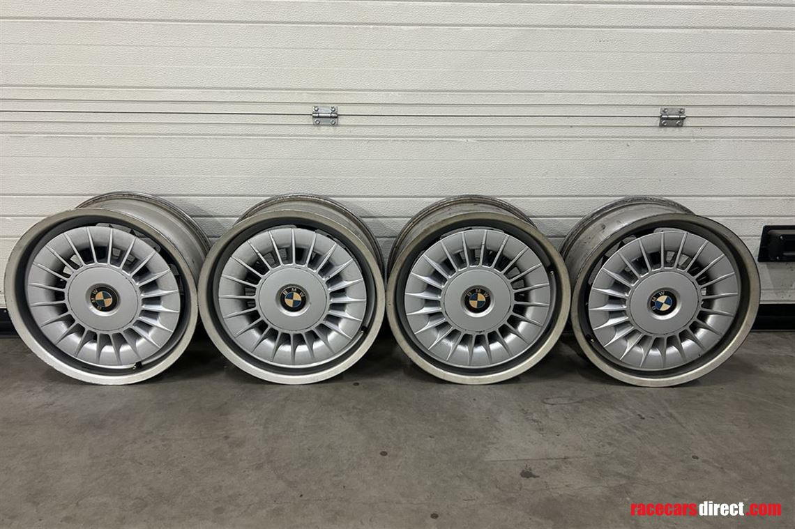 bmw-e34-m5-8jx17-inch-turbine-wheels