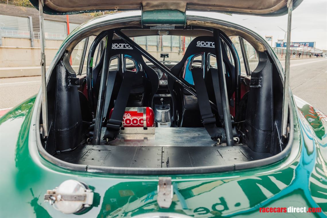 1954-aston-martin-db24