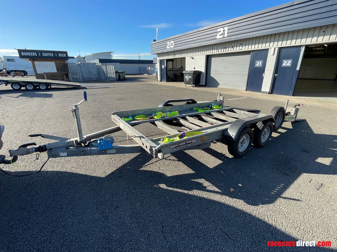 caterham-trailer---brian-james-clubman