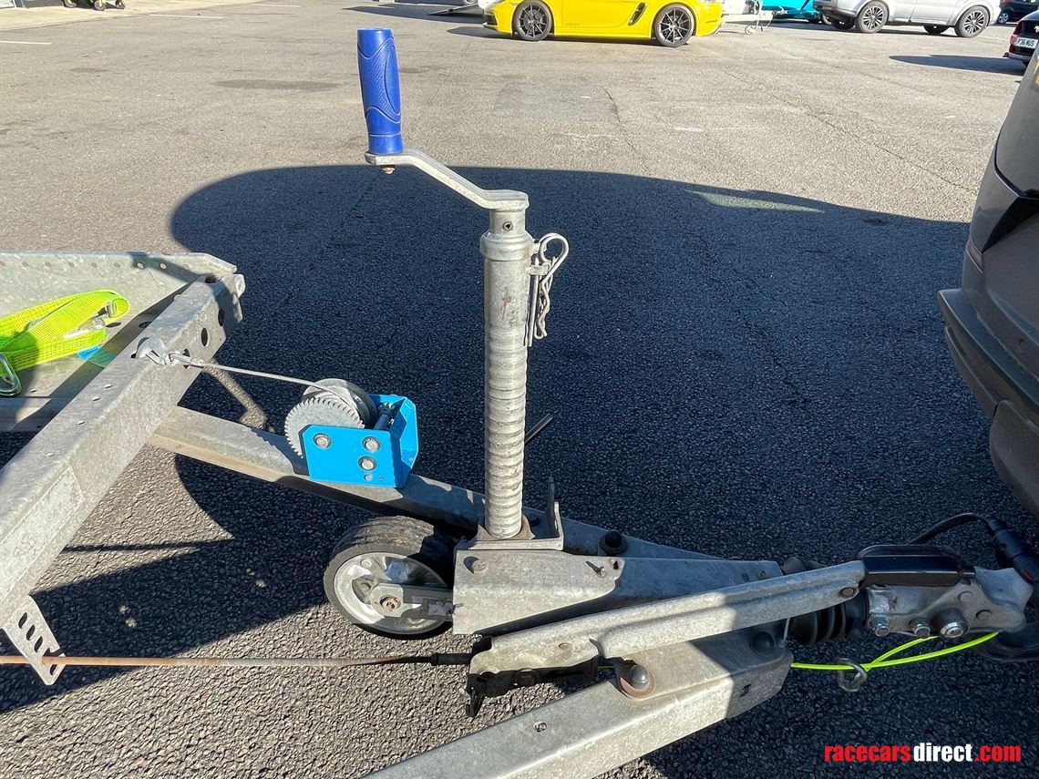 caterham-trailer---brian-james-clubman