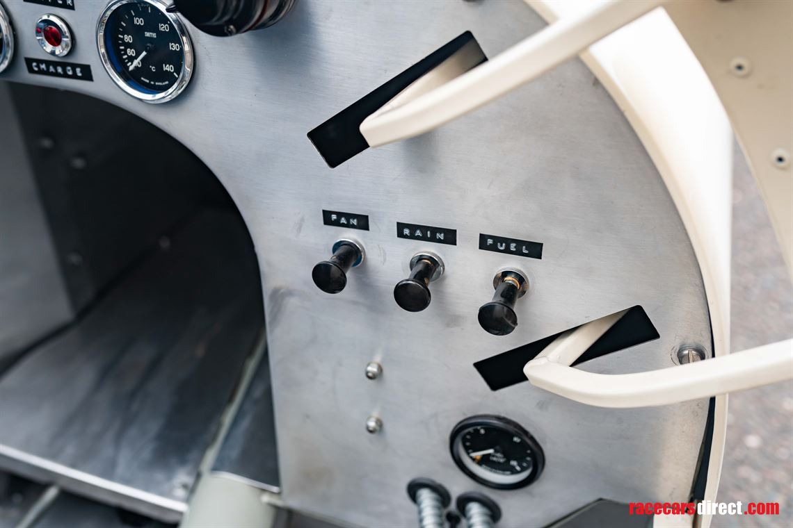 lister-knobbly-fia-car