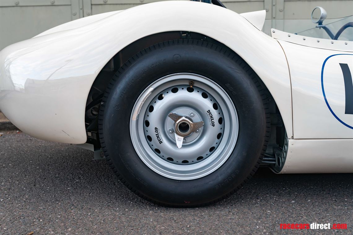 lister-knobbly-fia-car